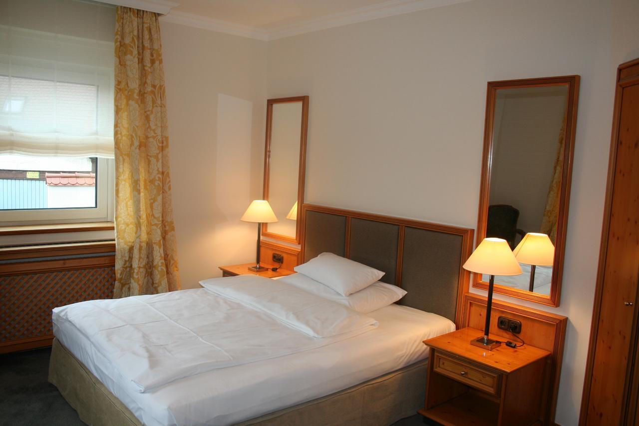 Kleines Hotel Форххайм Экстерьер фото