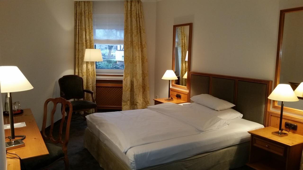 Kleines Hotel Форххайм Экстерьер фото